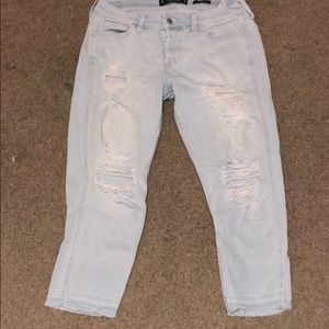 Hollister Lowrise Boyfriend Jeans